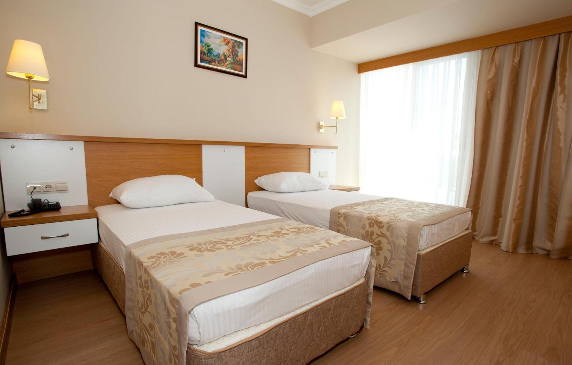 Aes Club Hotel Олудениз Экстерьер фото